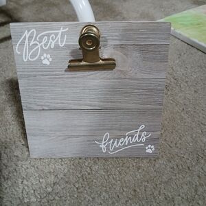 Wood Grain 'Best Friends' Clipboard Photo Holder - Beige Wood with Gold Clip